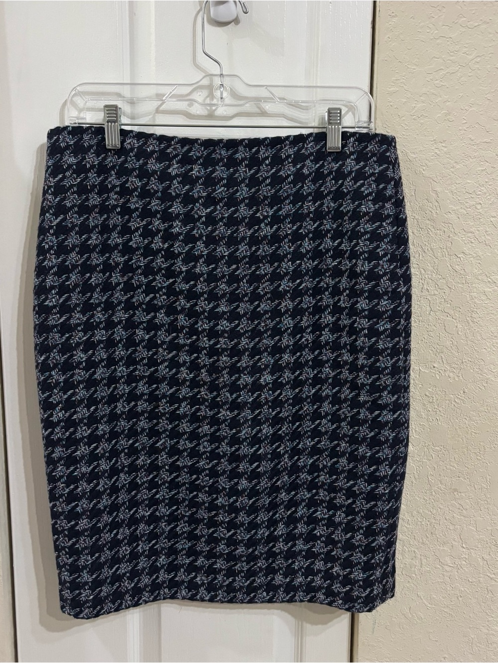 Ann Taylor Navy Houndstooth Midi Skirt